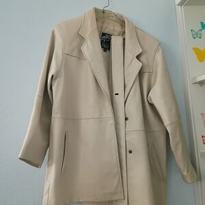 Maxima Badass Cream Leather Jacket HUGE And WARM. Sturdy And Durable.